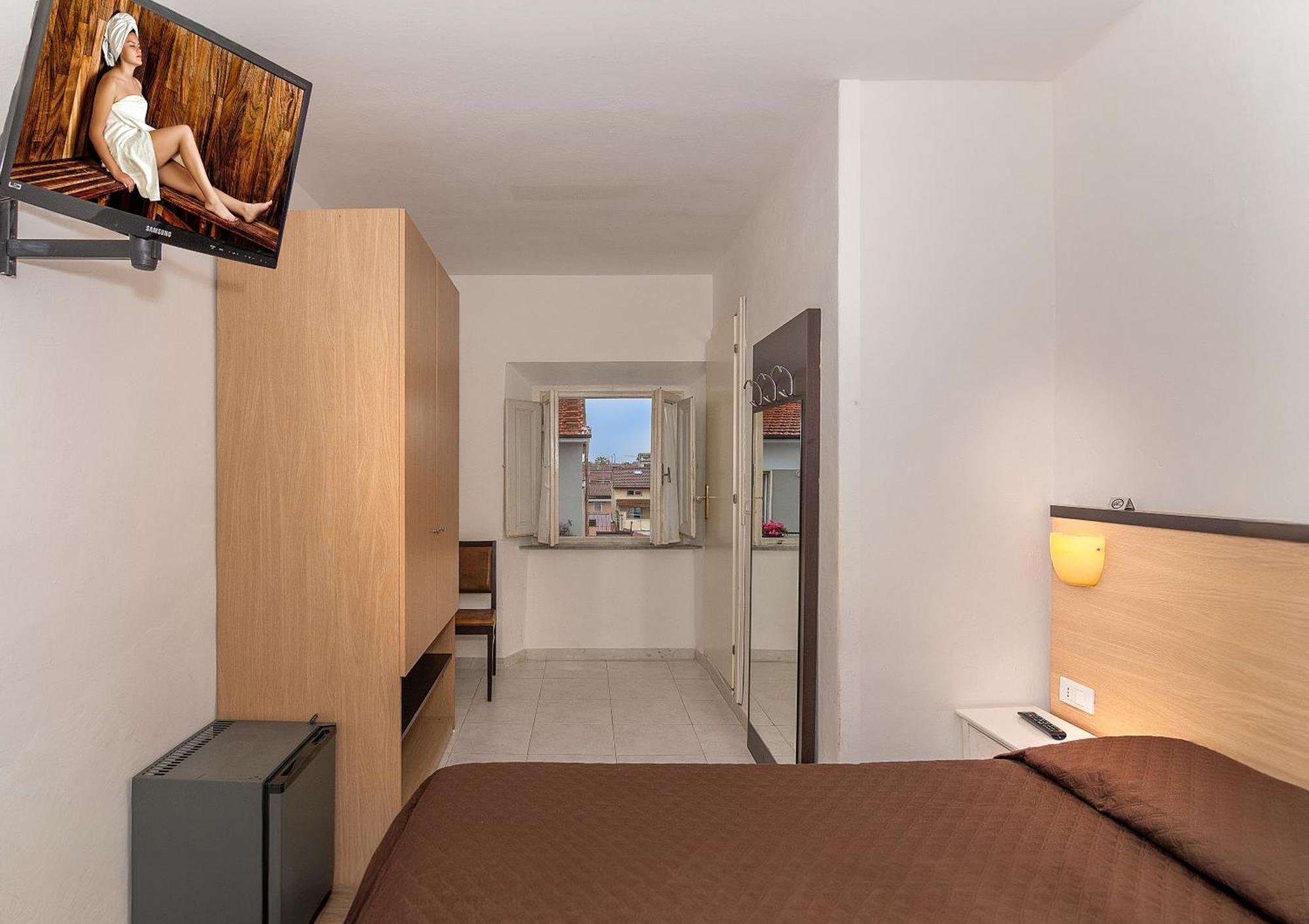 Hotel Rex Виареджо Номер фото